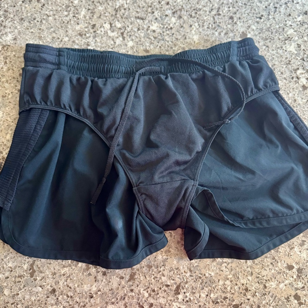 Under Armour Women's Black Shorts - Picture 6 of 11